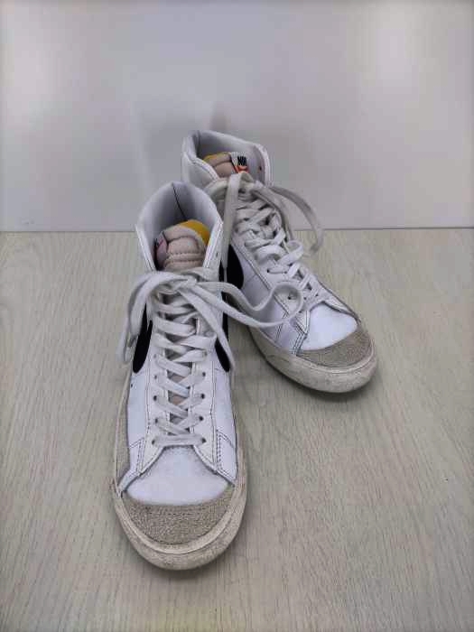 NIKE(ナイキ) BLAZER MID 77 VINTAGE レディース JPN：23.5