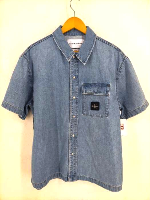 カルバンクラインジーンズ Calvin Klein Jeans 21SS OVERSIZED 胸ロゴパッチ付き デニムシャツ メンズ  M