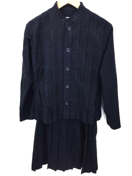ISSEY MIYAKE(イッセイミヤケ) 銀タグ マオカラーフェイクスウェードプリーツセットアップ レディース JPN：1