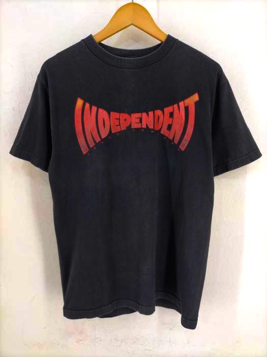 INDEPENDENT(インディペンデント) NHSタグ 両面プリント半袖Tシャツ メンズ JPN：M