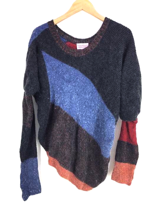 Vivienne Westwood RED LABEL(ヴィヴィアンウエストウッドレッドレーベル) モヘヤ混 ワンポイント刺繍 変形ドルマンセーター レディース  2