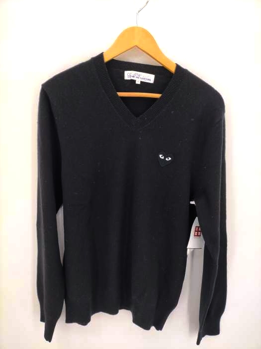 コムデギャルソン COMME des GARCONS colettemeetsプレイロゴワッペンVネックセーター メンズ JPN：S