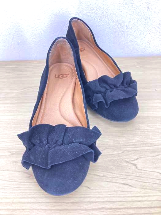 UGG(アグ) FIFI RUFFLE フィフィ ラッフル チャンキーヒールパンプス レディース 表記無