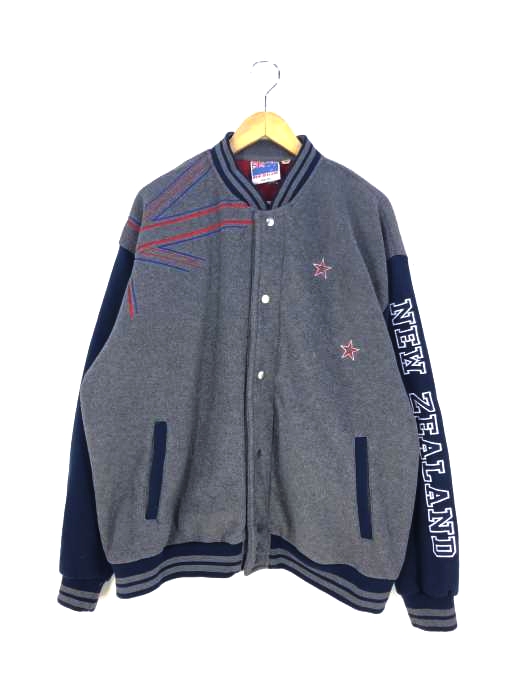 ユーズドフルギ USED古着 {{WEAR the FLAG NEWZEALAND}} 裏起毛 国旗刺繍 フリースジャケット メンズ import：XXL