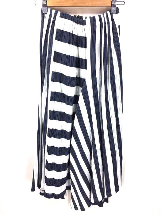 ISSEY MIYAKE(イッセイミヤケ) 銀タグ パネル切替ストライププリーツフレアスカート レディース JPN：M
