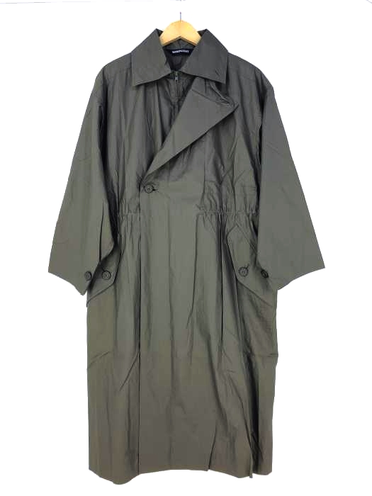 ISSEY MIYAKE(イッセイミヤケ) WINDCOAT しぼみデザイントレンチコート レディース JPN：M