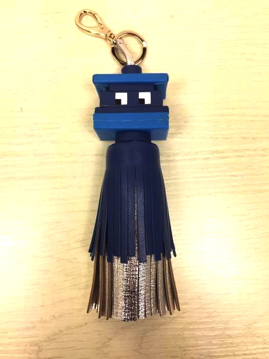 ANYA HINDMARCH(アニヤハインドマーチ) TASSEL SPACE INVADER BLUE レディース  表記無