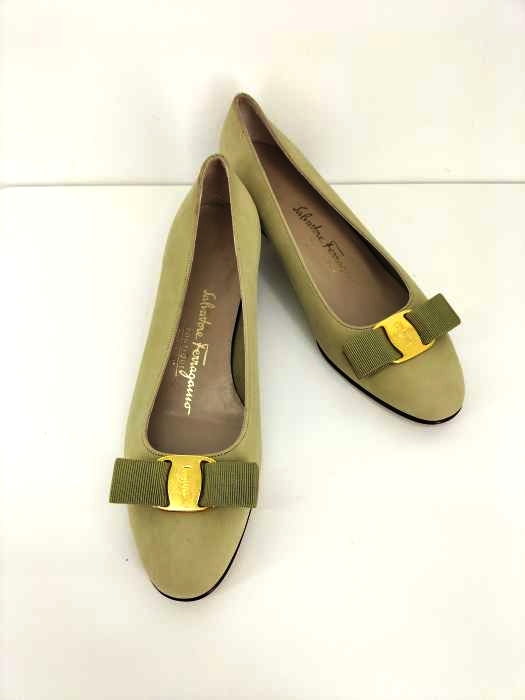 サルヴァトーレフェラガモ Salvatore Ferragamo VARINA レディース  7C
