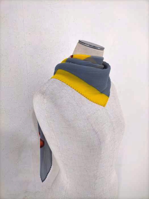 ISSEY MIYAKE me(イッセイミヤケミー) 21SS プリーツ加工スカーフ メンズ 表記無