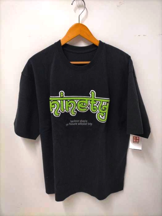 9090(ナインティナインティ) ロゴワッペンTシャツ メンズ 表記無