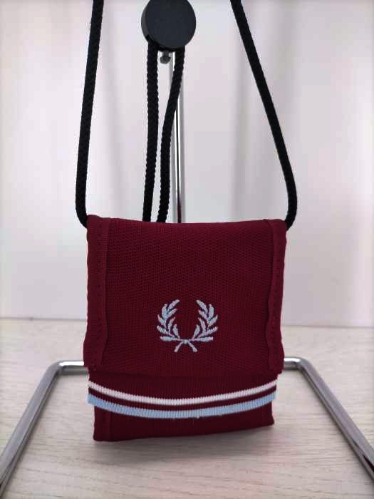 FRED PERRY(フレッドペリー) ロゴ刺繍ネックポーチ レディース 表記無