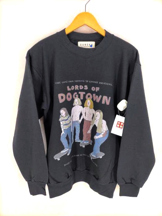 USED古着(ユーズドフルギ) {{EUREKA THE CURATION MARKET}} DOGTOWN SENDA HANA コラボ USA製スウェット メンズ JPN：M