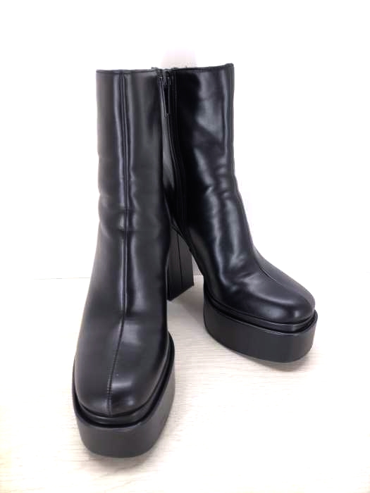 ザラ ZARA High-heel platform ankle boots.  レディース JPN：24