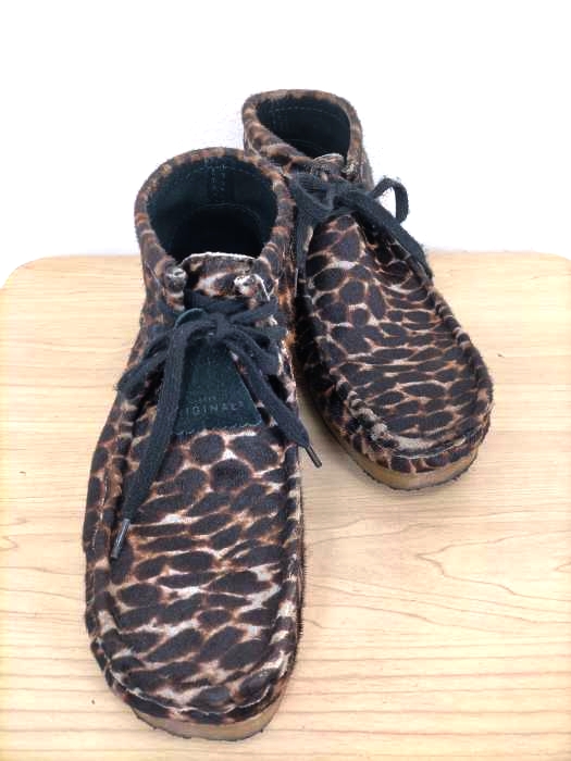 Clarks(クラークス) WALLABEE レオパード柄ハラコシューズ メンズ JPN：26.5