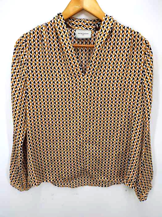 UNITED ARROWS(ユナイテッドアローズ) ジオメトリックプリント エアリーVネックブラウス レディース  FREE