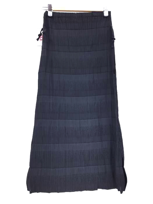 ISSEY MIYAKE FETE(イッセイミヤケ) ロングプリーツスカート レディース JPN:2