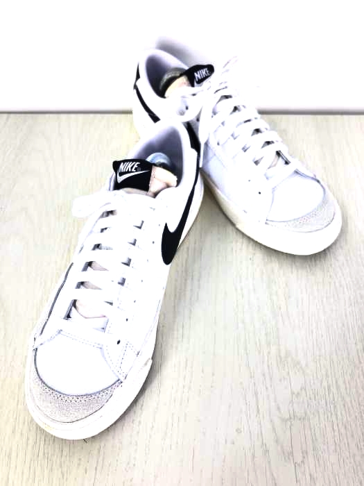 ナイキ NIKE BLAZER LOW '77 レディース  23.5