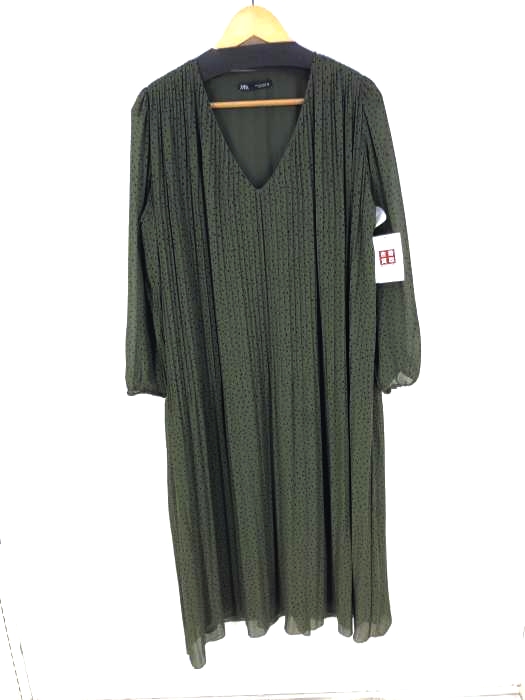 ZARA(ザラ) 総柄プリーツワンピース レディース import：L