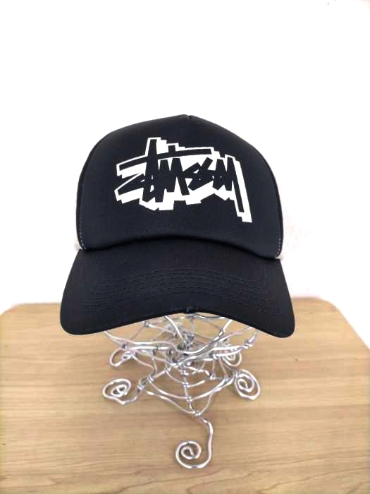 Stussy(ステューシー) HEAD GEAR ラインストーンラメ装飾ロゴプリントトラッカーキャップ メンズ 表記無