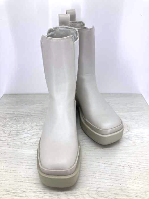 CHARLES & KEITH(チャールズキース) Platform Chelsea Boots レディース 23.5