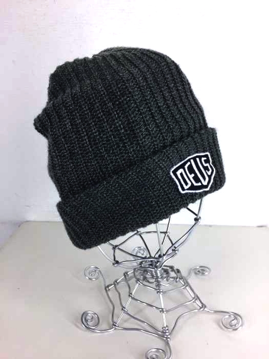 Deus Ex Machina（デウスエクスマキナ） ロゴパッチ刺繍ニットキャップ メンズ 帽子 ニット