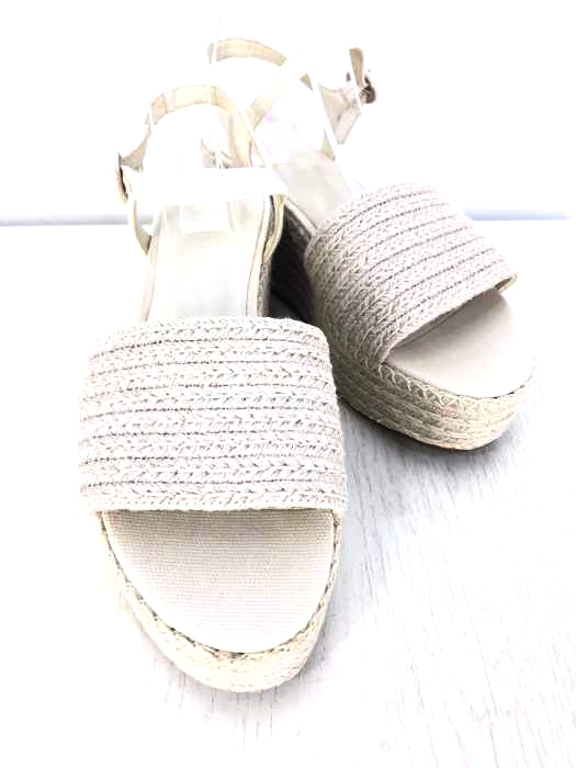 CHARLES & KEITH（チャールズキース） 厚底ウエッジソール レディース シューズ サンダル
