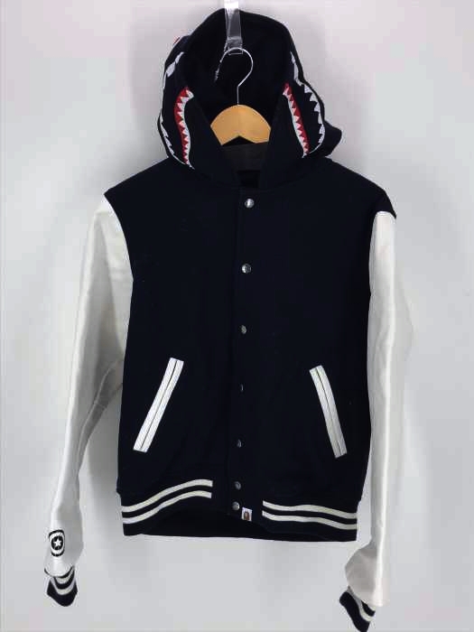 A BATHING APE（アベイシングエイプ） シャークフーディー 中綿ウールスタジャン メンズ アウター ジャケット