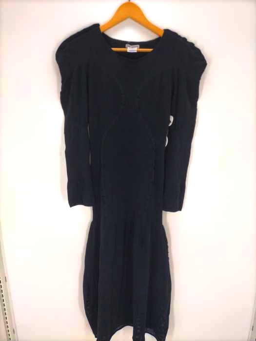ISSEY MIYAKE(イッセイミヤケ) デザインショルダータイトワンピース レディース JPN：M JPN：M