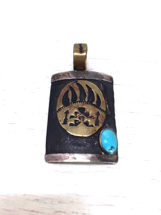 USED古着(ユーズドフルギ) SB sterling silver 熊の足跡・闘いのシンボル ターコイズ付きペンダントトップ メンズ 表記無 表記無