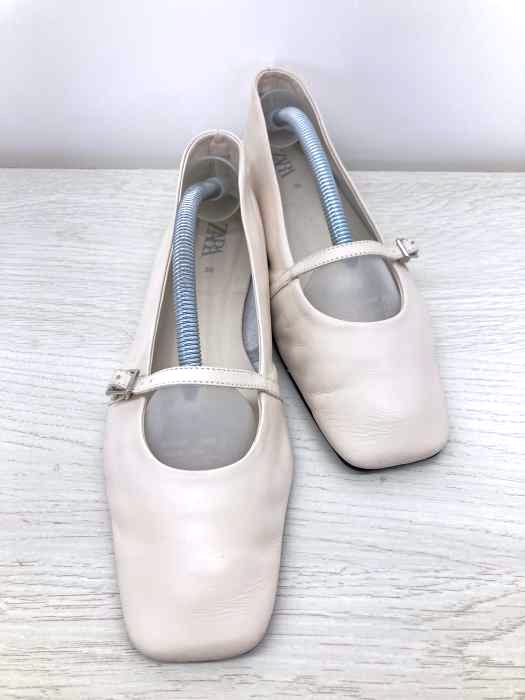 ZARA(ザラ) スクエアトゥ フラットシューズ レディース EUR:38 EUR:38